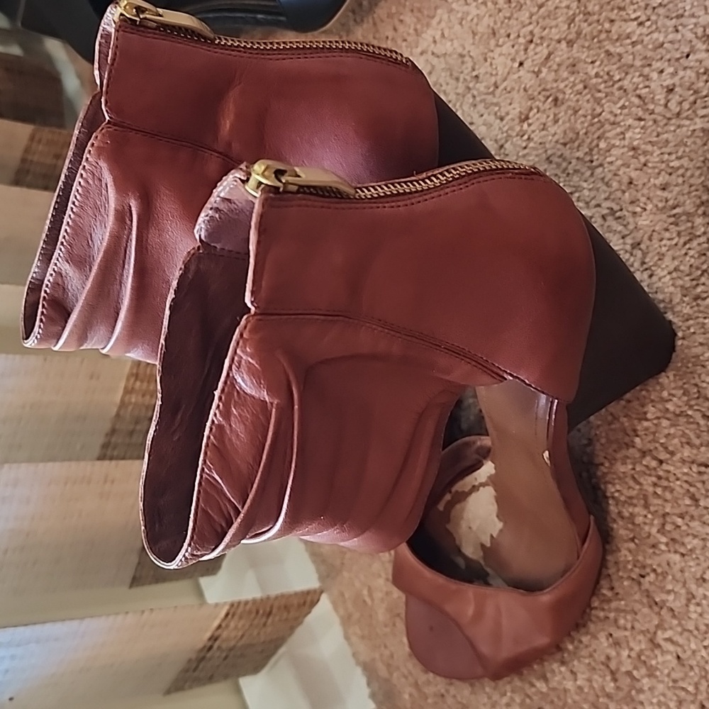 Vince Camuto